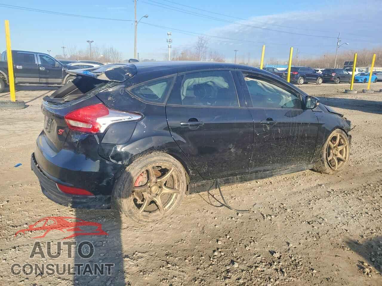 FORD FOCUS 2018 - 1FADP3L92JL249091