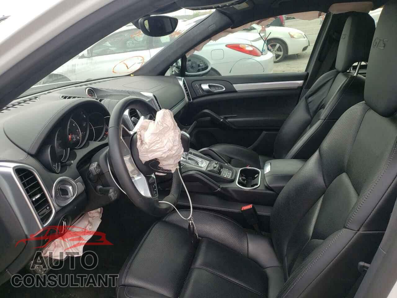 PORSCHE CAYENNE 2017 - WP1AD2A20HLA82230