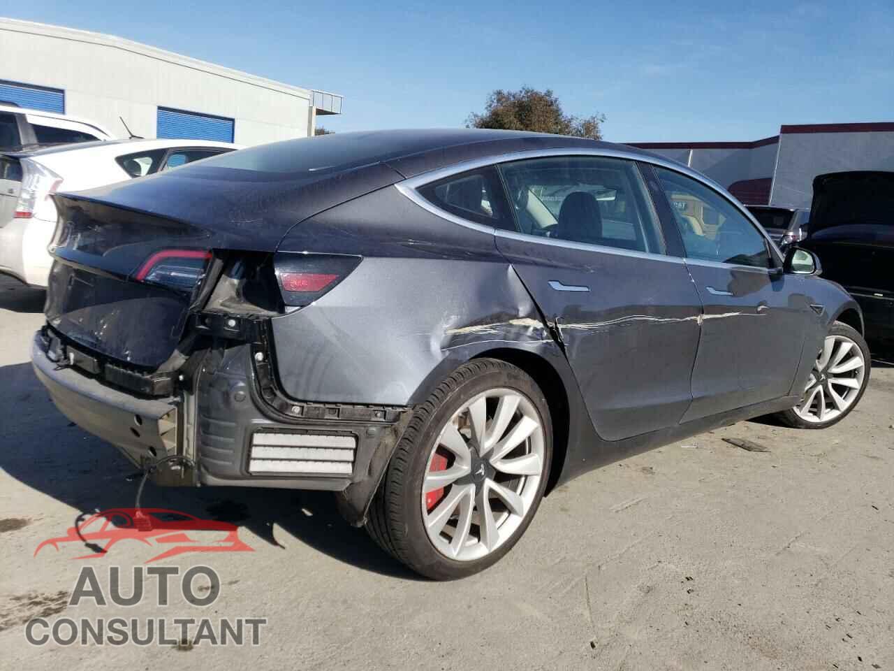 TESLA MODEL 3 2018 - 5YJ3E1EA8JF059290