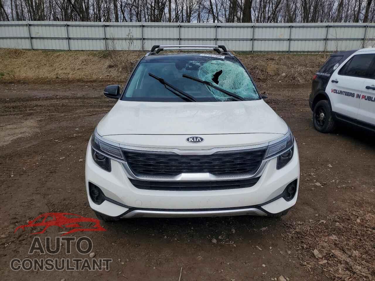 KIA SELTOS 2021 - KNDEUCAA8M7155752