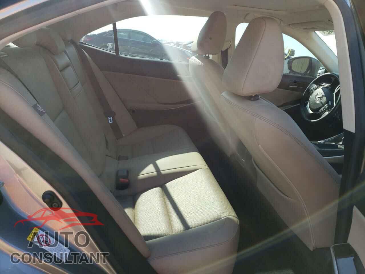 LEXUS IS 2019 - JTHBA1D23K5087503
