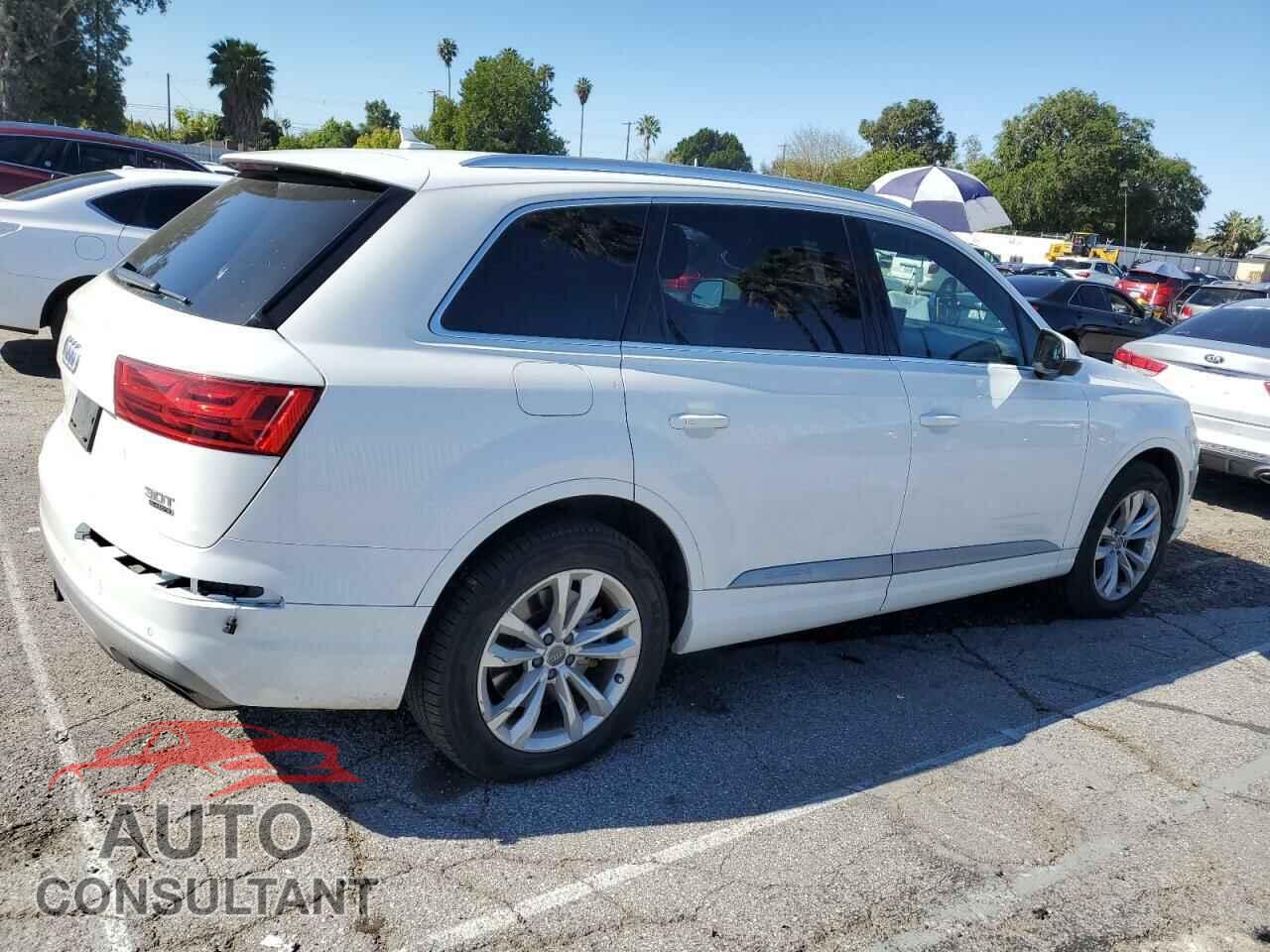AUDI Q7 2017 - WA1AAAF77HD015427