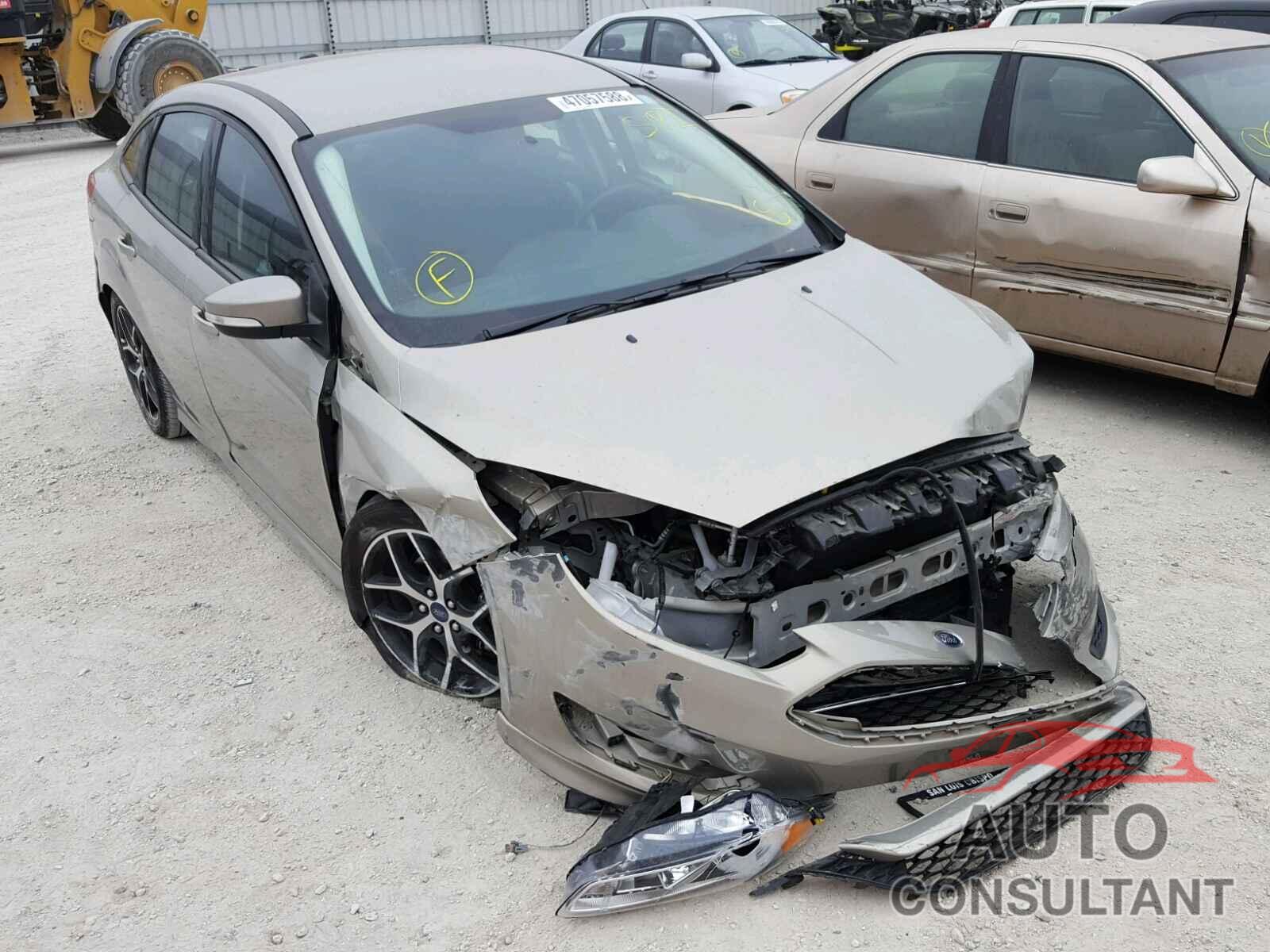 FORD FOCUS 2016 - 1FADP3F2XGL347647