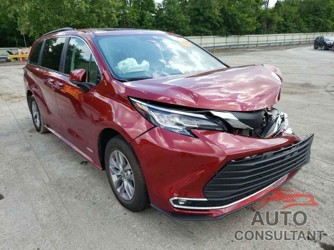 TOYOTA SIENNA 2021 - 5TDYSKFC5MS036845