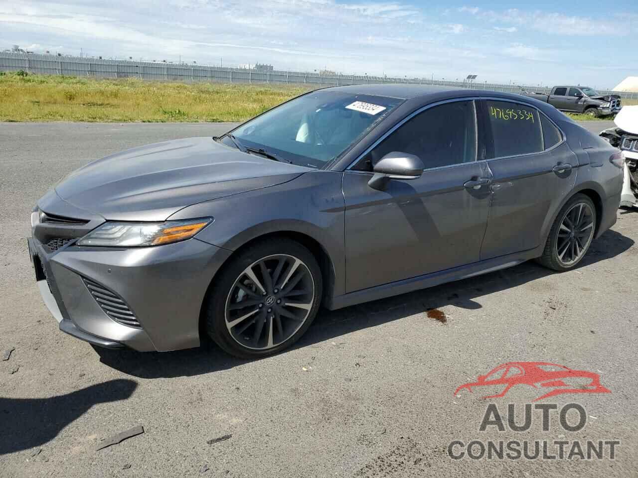 TOYOTA CAMRY 2018 - 4T1B61HK7JU012770