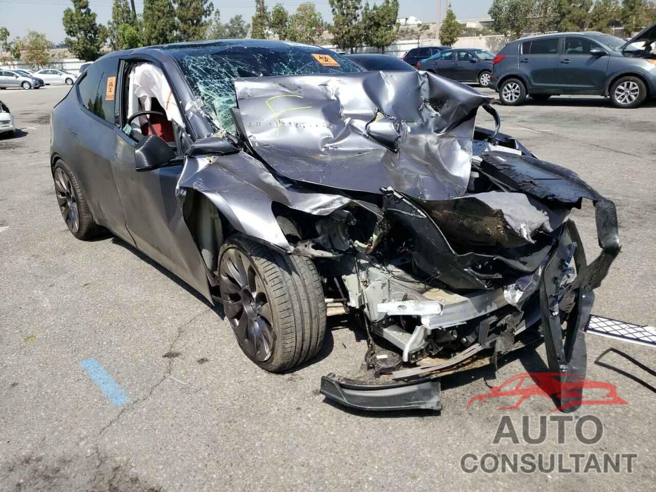 TESLA MODEL Y 2021 - 5YJYGDEF8MF259300