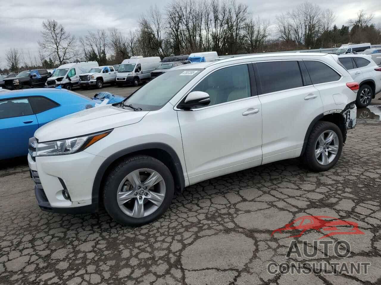 TOYOTA HIGHLANDER 2019 - 5TDDZRFH3KS962561