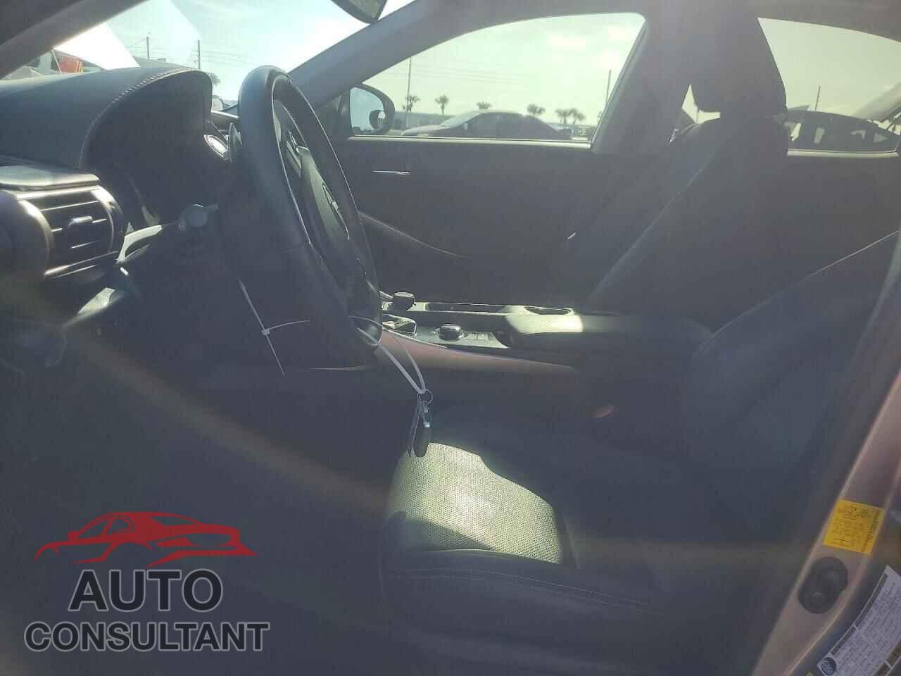 LEXUS IS 2014 - JTHBF1D21E5042050