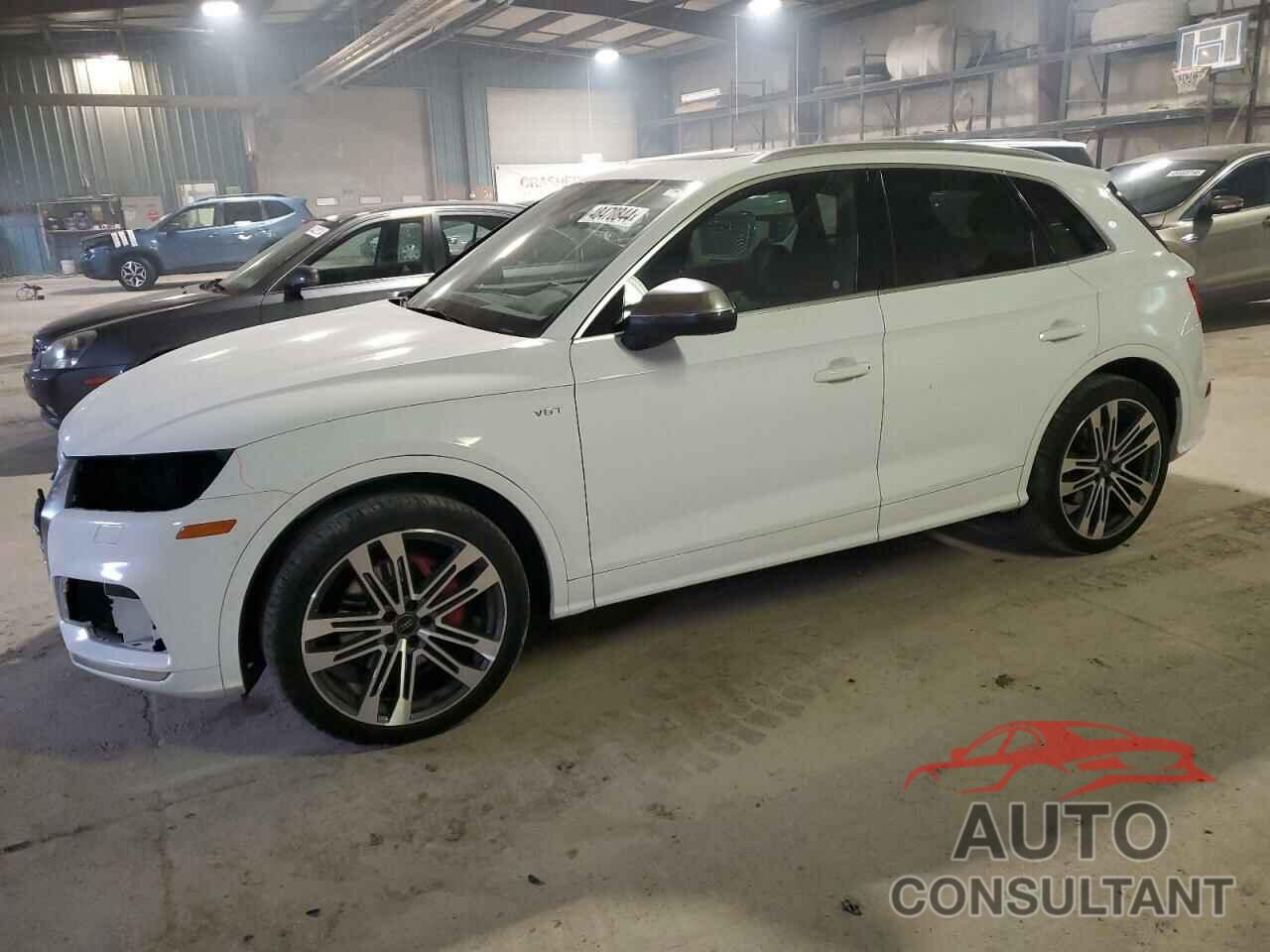 AUDI SQ5 2018 - WA1A4AFY8J2127123