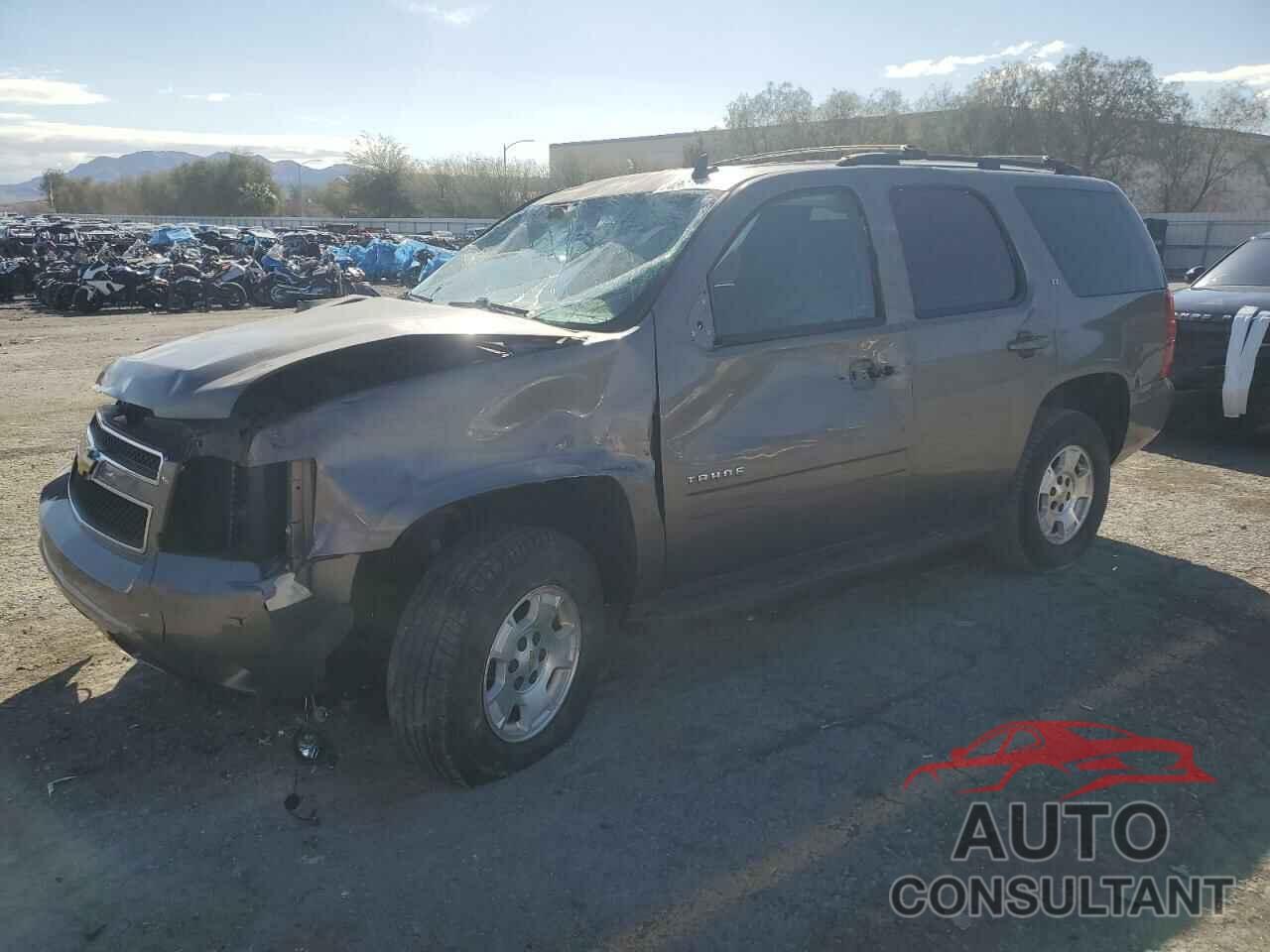 CHEVROLET TAHOE 2013 - 1GNSKBE03DR155660