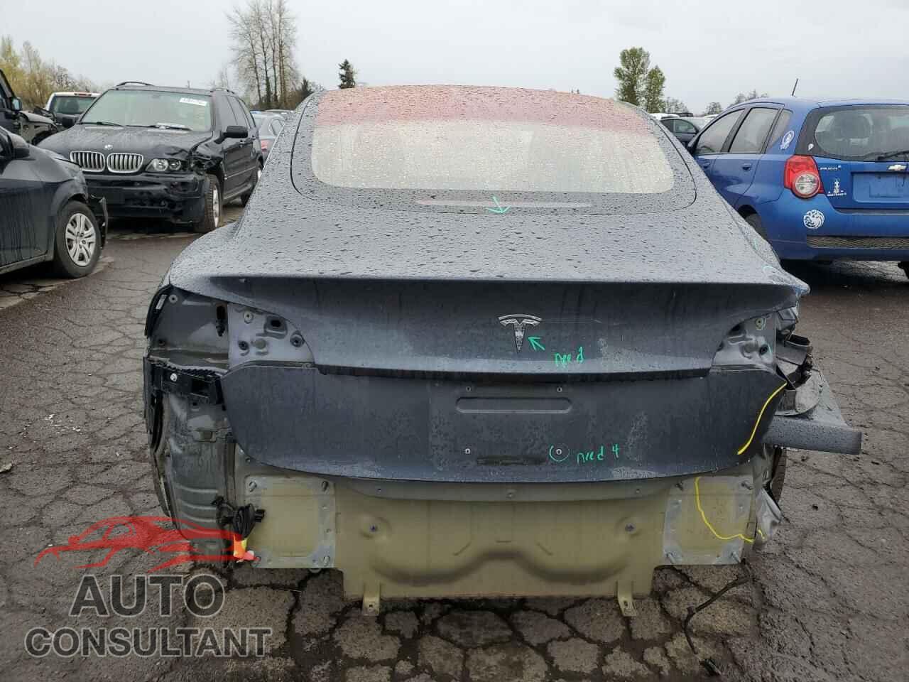 TESLA MODEL 3 2018 - 5YJ3E1EA8JF045115