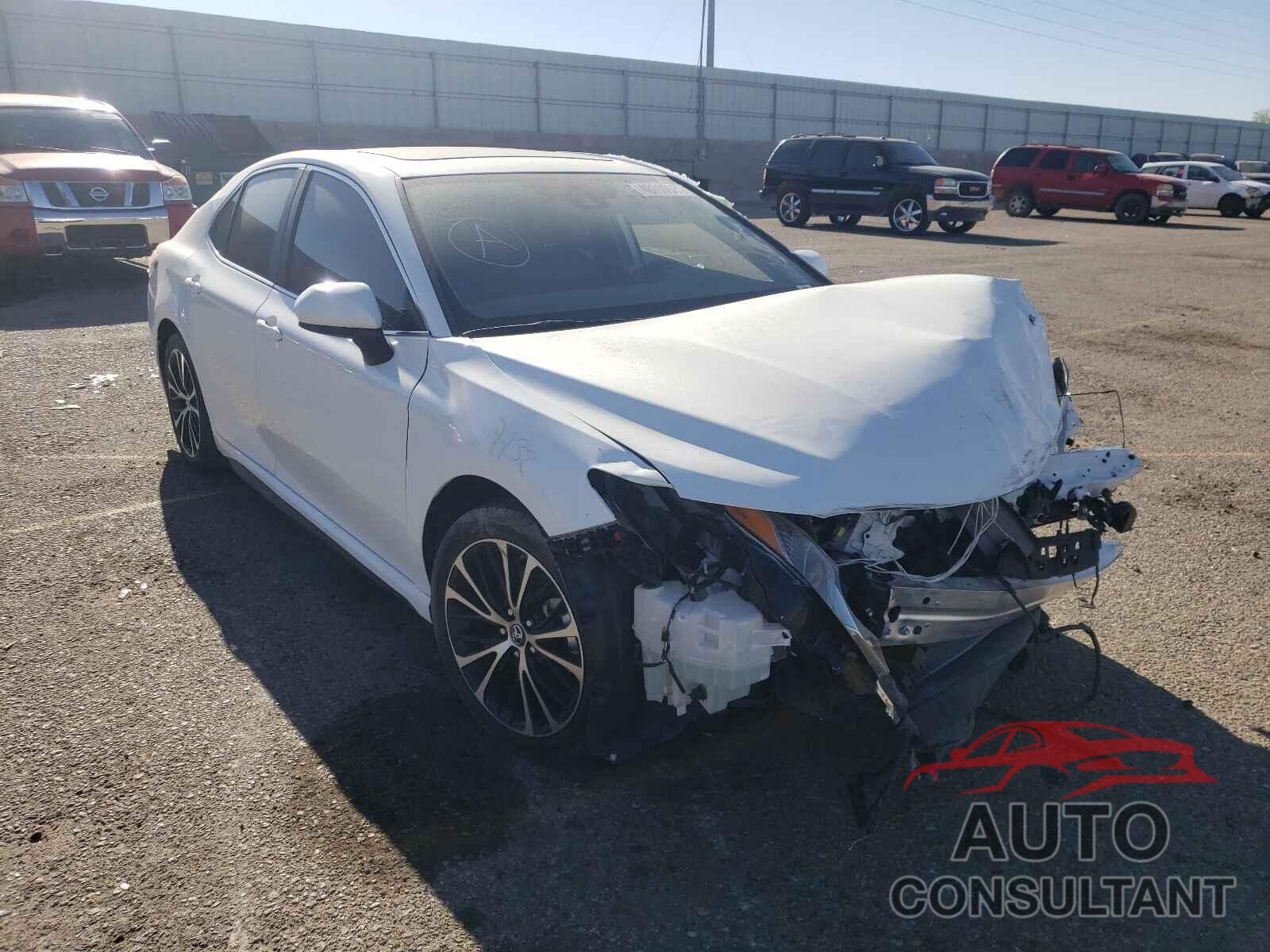 TOYOTA CAMRY 2019 - 4T1B11HK1KU840717