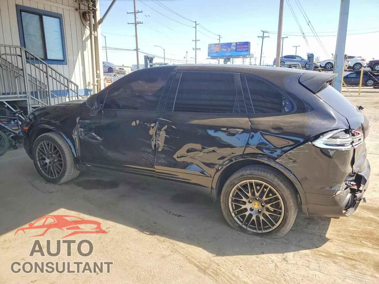 PORSCHE CAYENNE 2017 - WP1AA2A26HKA86152