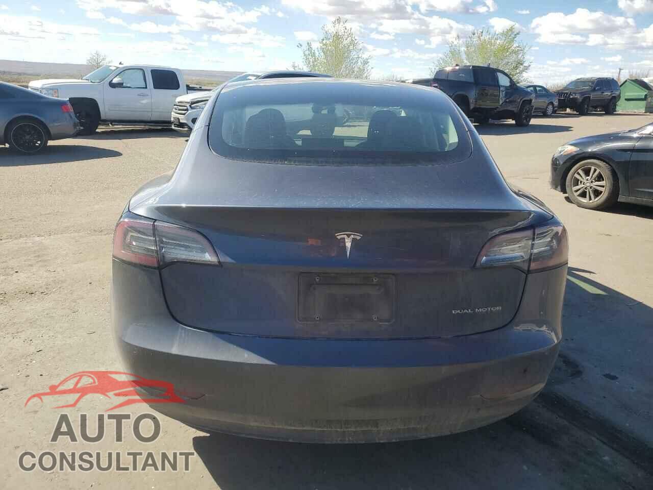 TESLA MODEL 3 2021 - 5YJ3E1EB9MF936706