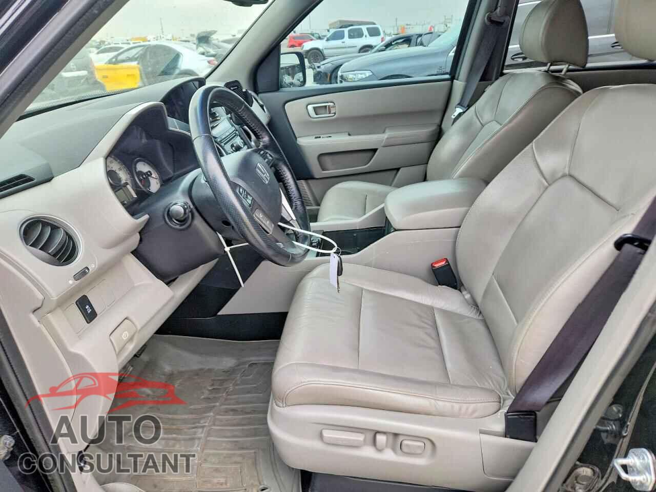 HONDA PILOT 2015 - 5FNYF4H53FB073043