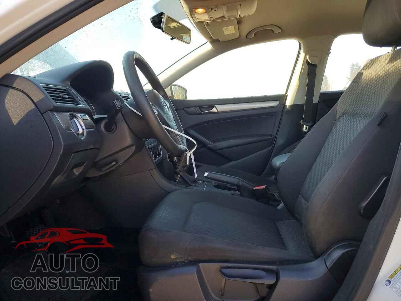 VOLKSWAGEN PASSAT 2014 - 1VWAT7A34EC060718
