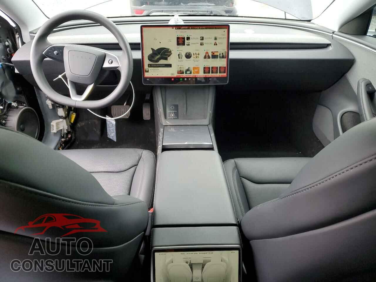 TESLA MODEL 3 2025 - 5YJ3E1EA5SF889727