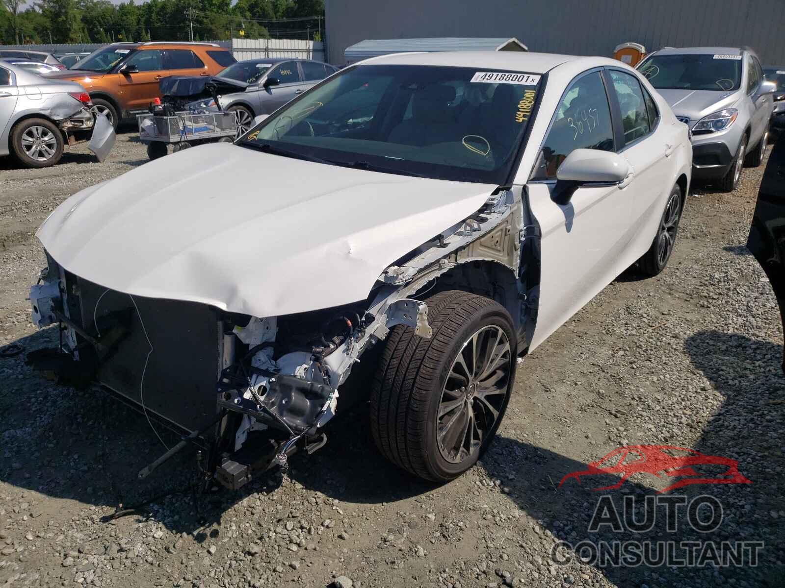 TOYOTA CAMRY 2018 - 4T1B11HK4JU034739