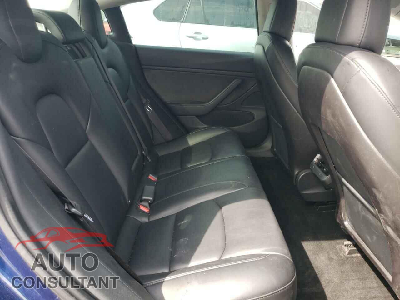 TESLA MODEL 3 2019 - 5YJ3E1EA5KF309389