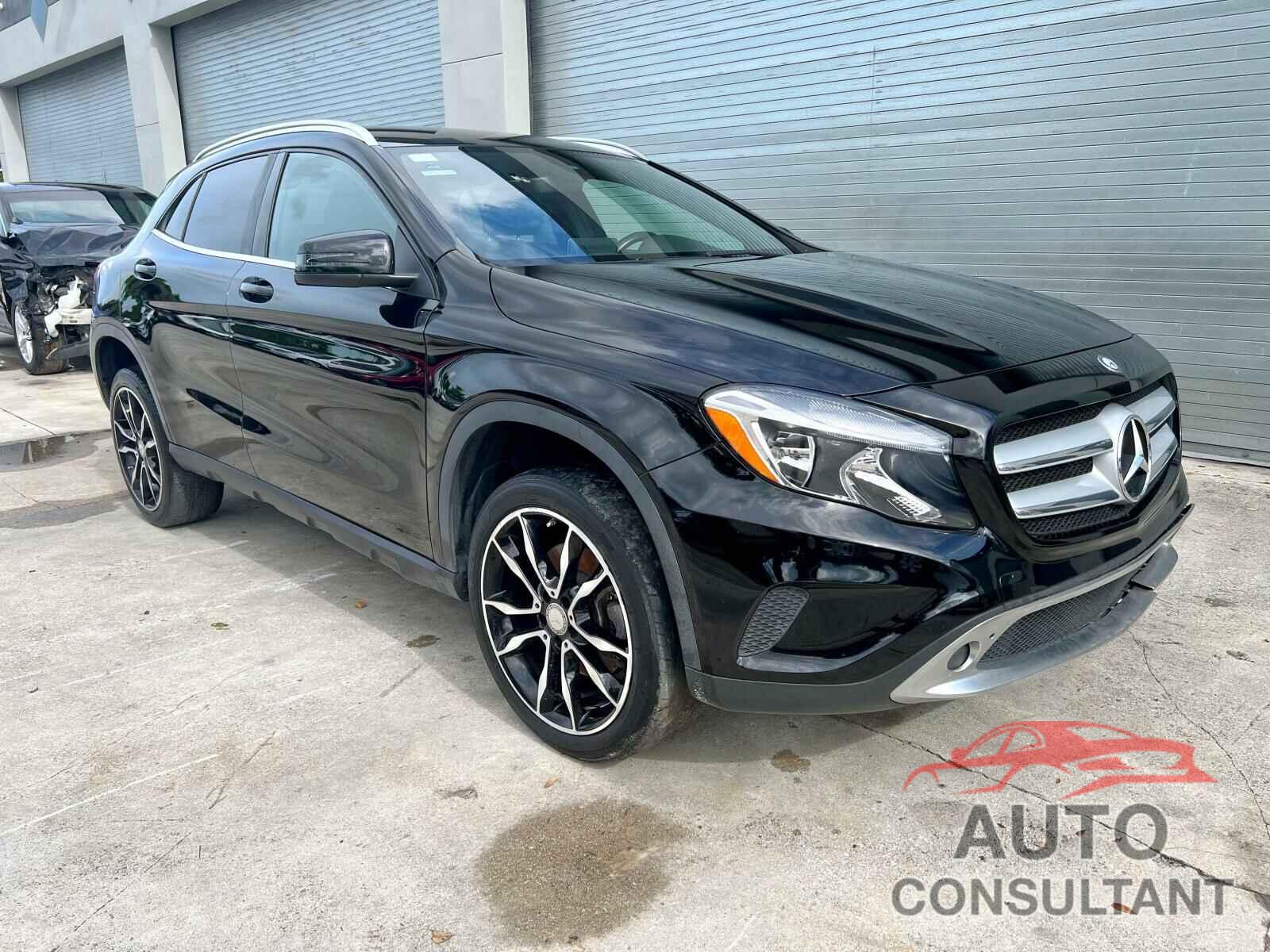 MERCEDES-BENZ GLA-CLASS 2017 - WDCTG4EB4HJ348295