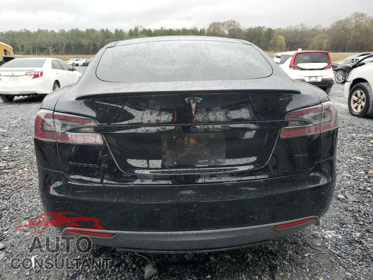 TESLA MODEL S 2013 - 5YJSA1CP9DFP07884