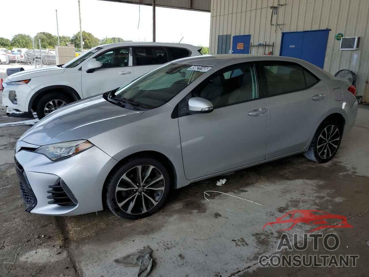 TOYOTA COROLLA 2018 - 5YFBURHE7JP789269