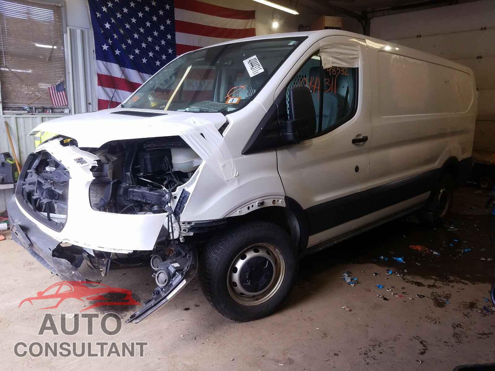 FORD TRANSIT CO 2017 - 1FTYE1YM1HKA82533
