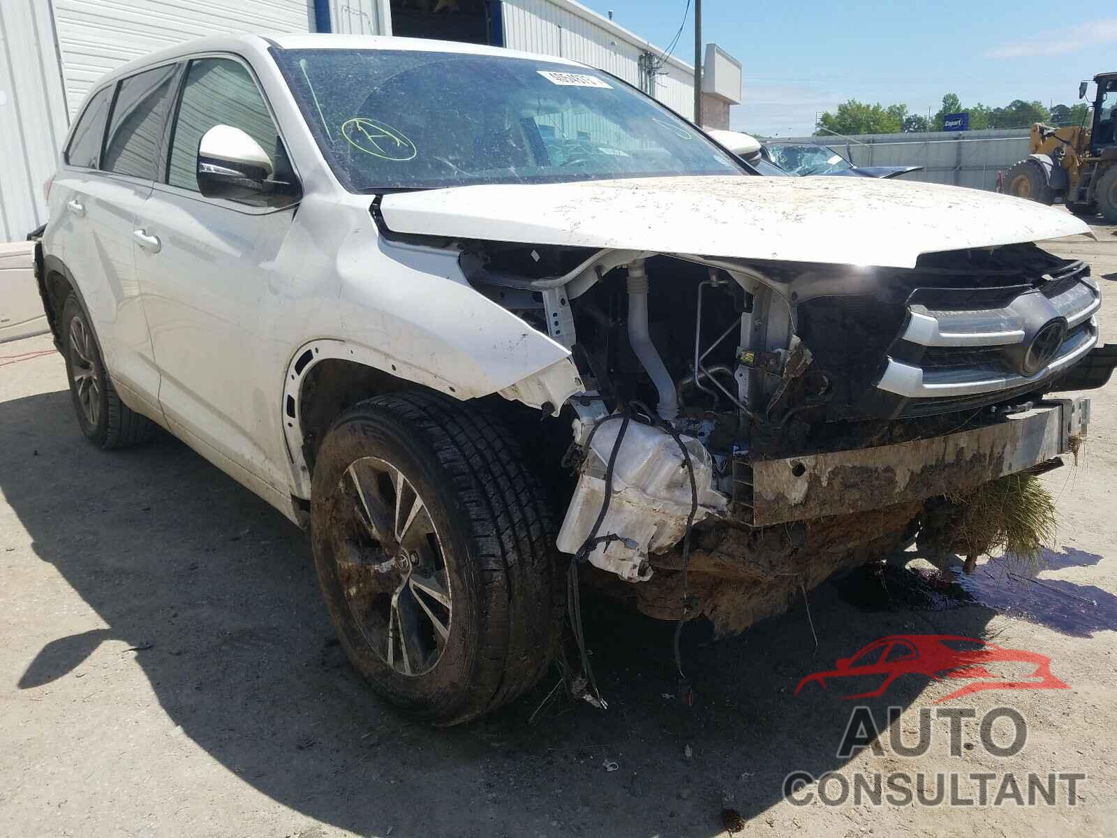 TOYOTA HIGHLANDER 2018 - 5TDZZRFH8JS276990