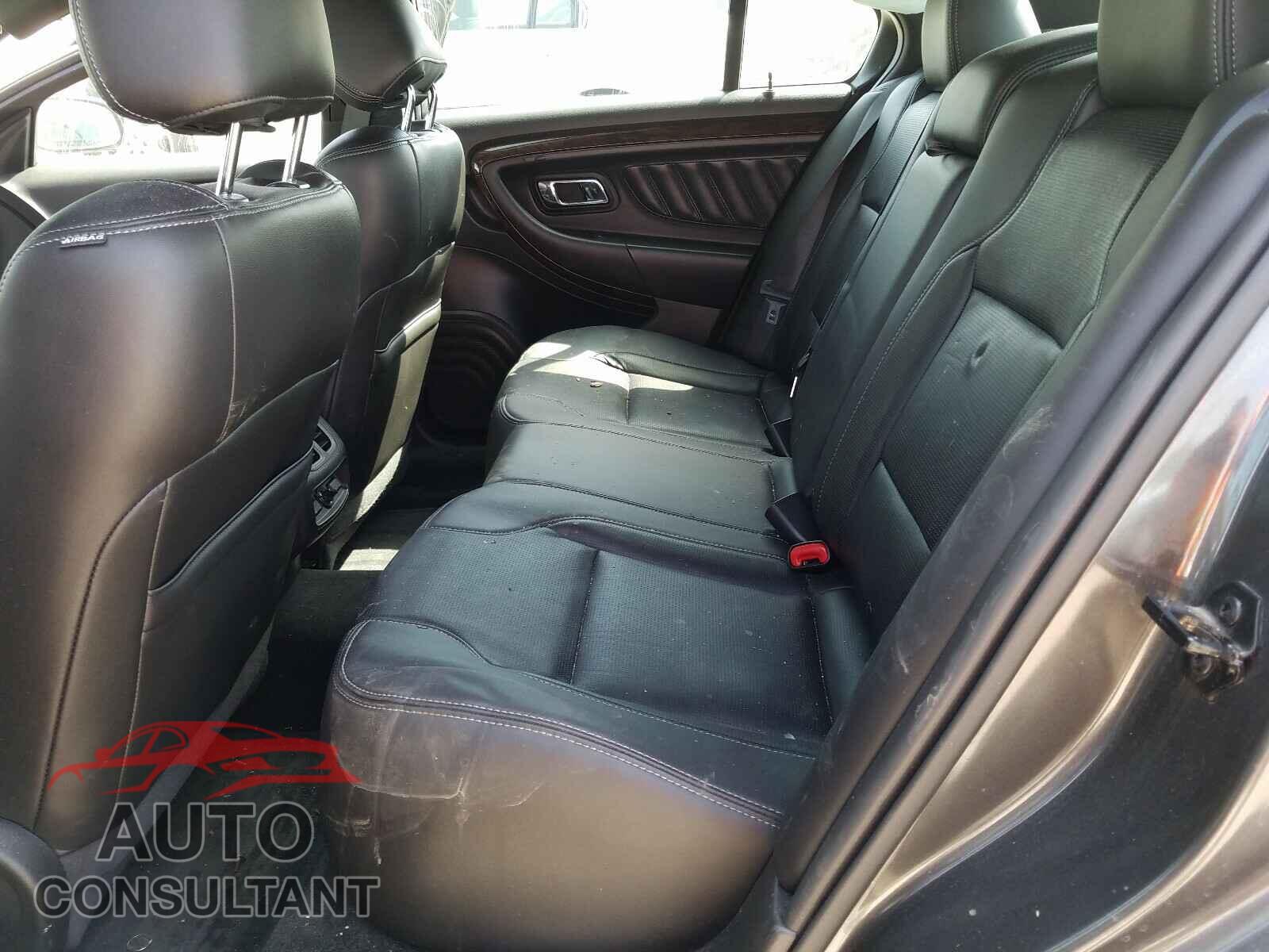 FORD TAURUS 2017 - 1FAHP2J82HG128358