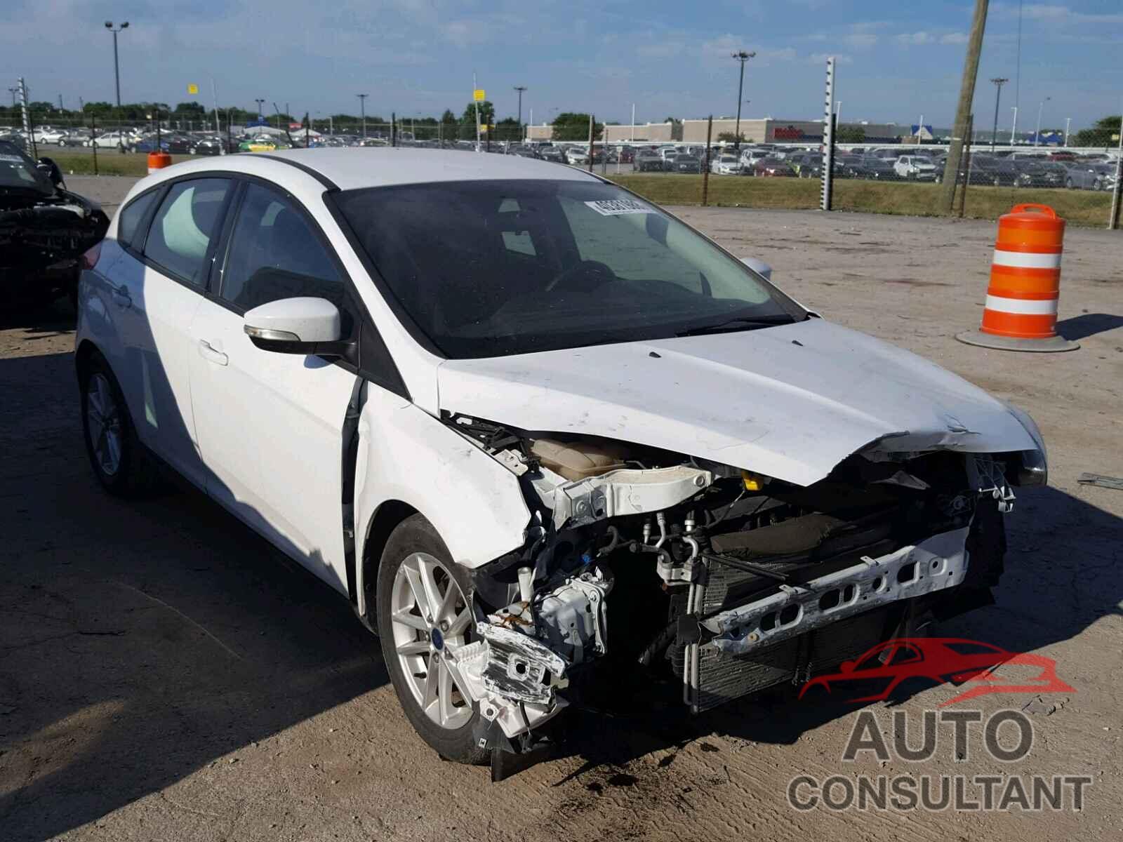 FORD FOCUS 2015 - 1FADP3K20FL203058