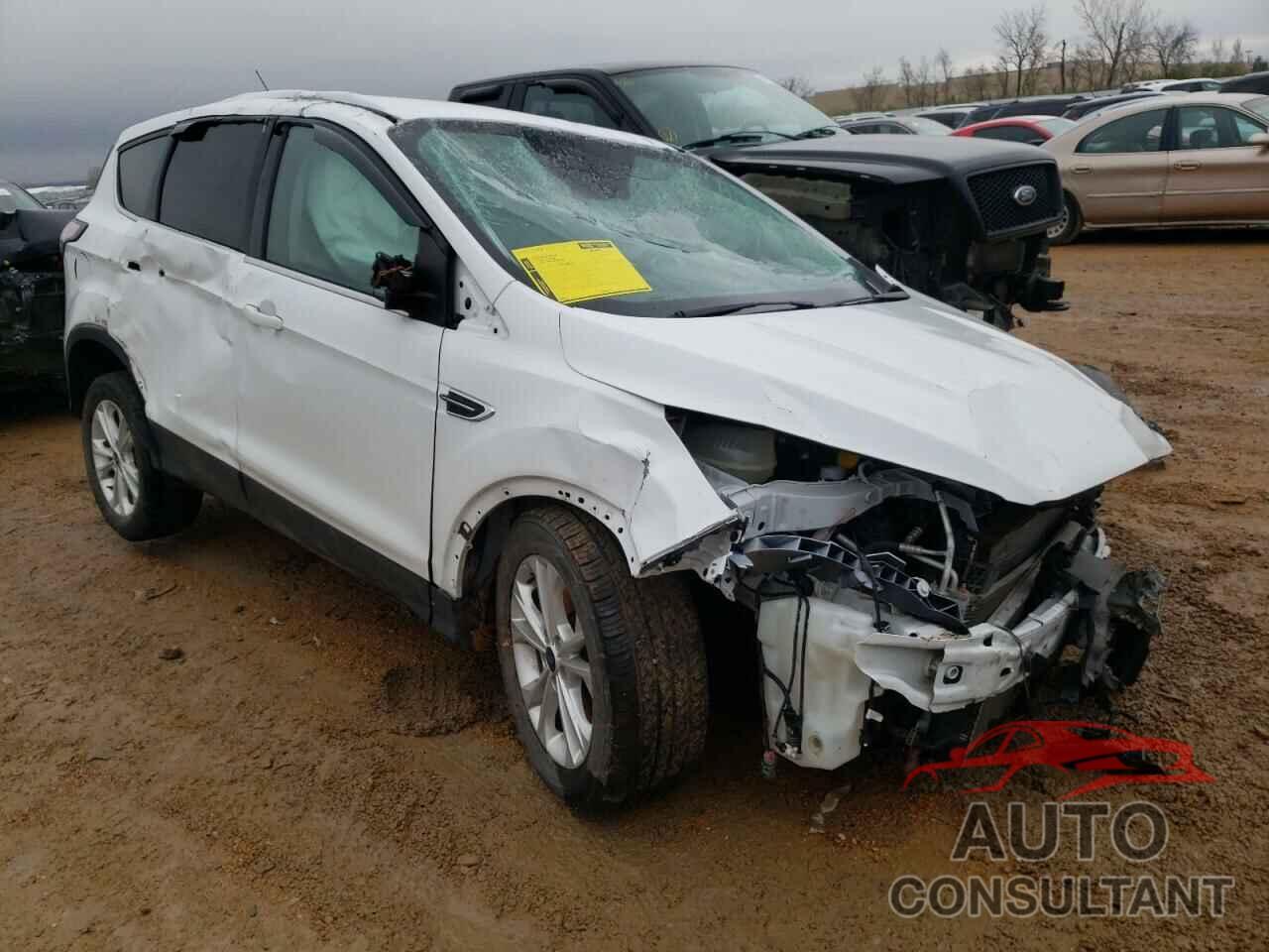 FORD ESCAPE 2017 - 1FMCU9GD3HUD94334