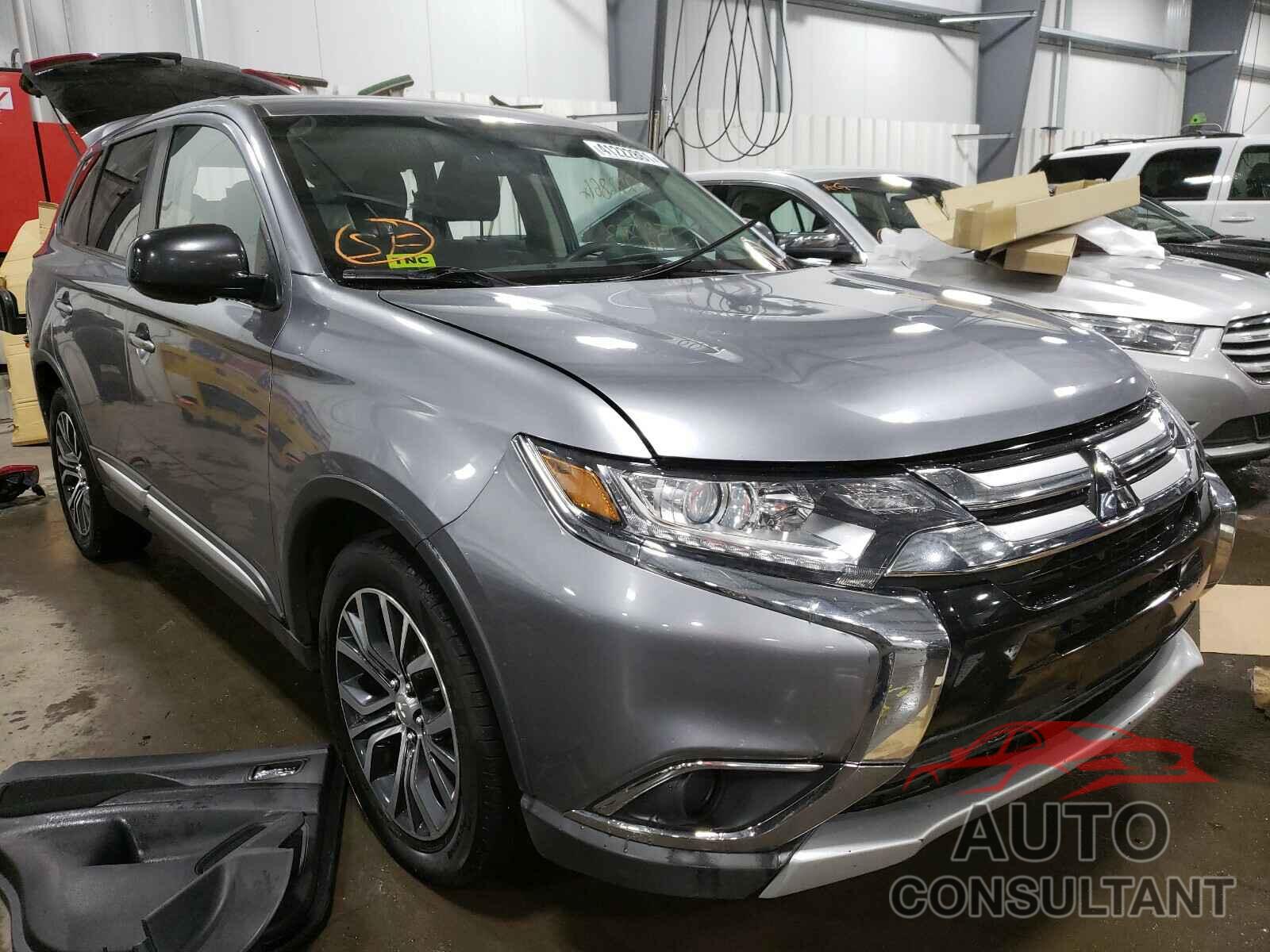 MITSUBISHI OUTLANDER 2018 - JA4AZ3A37JZ059607