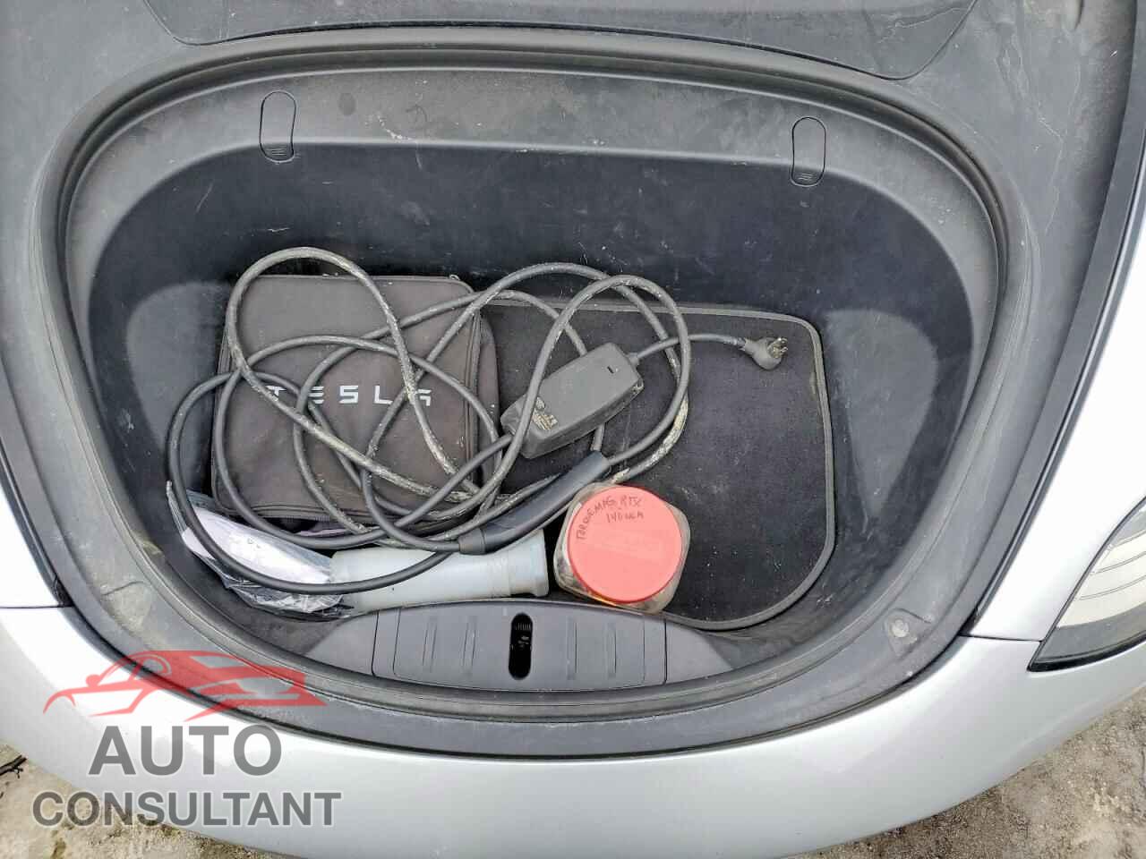 TESLA MODEL 3 2018 - 5YJ3E1EB8JF106973