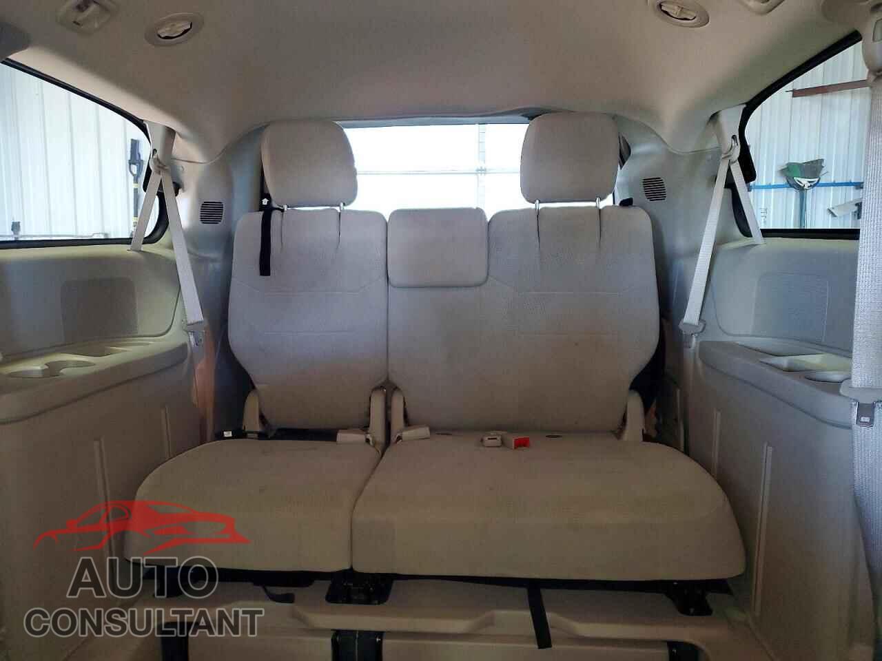 DODGE CARAVAN 2013 - 2C4RDGCG9DR772571