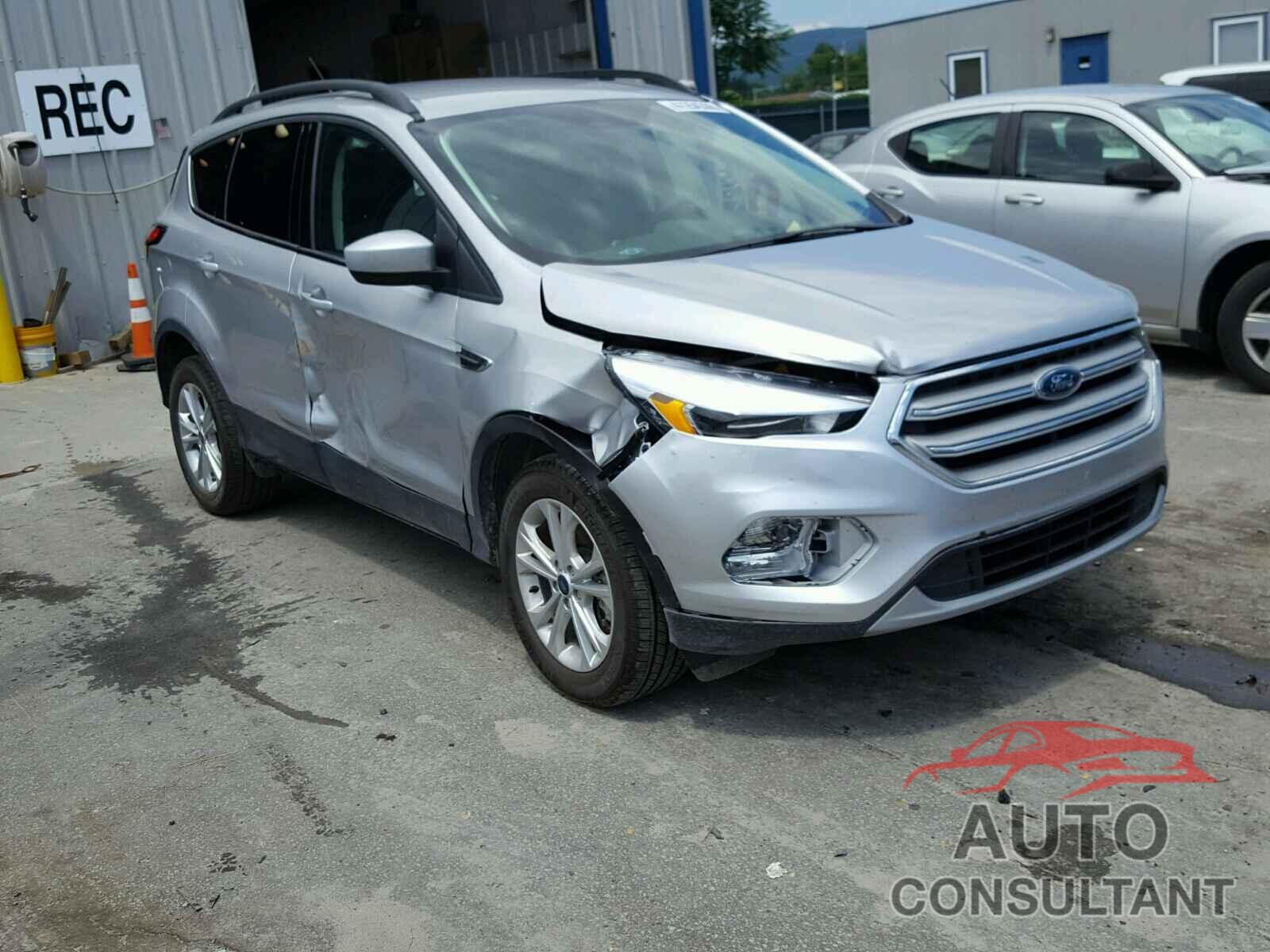 FORD ESCAPE 2018 - 1FMCU9GD8JUB78789
