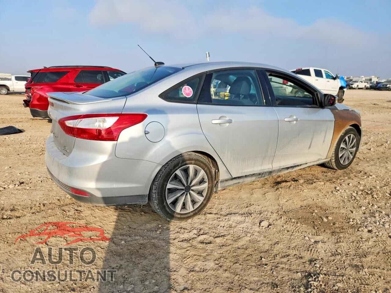 FORD FOCUS 2014 - 1FADP3F29EL282822