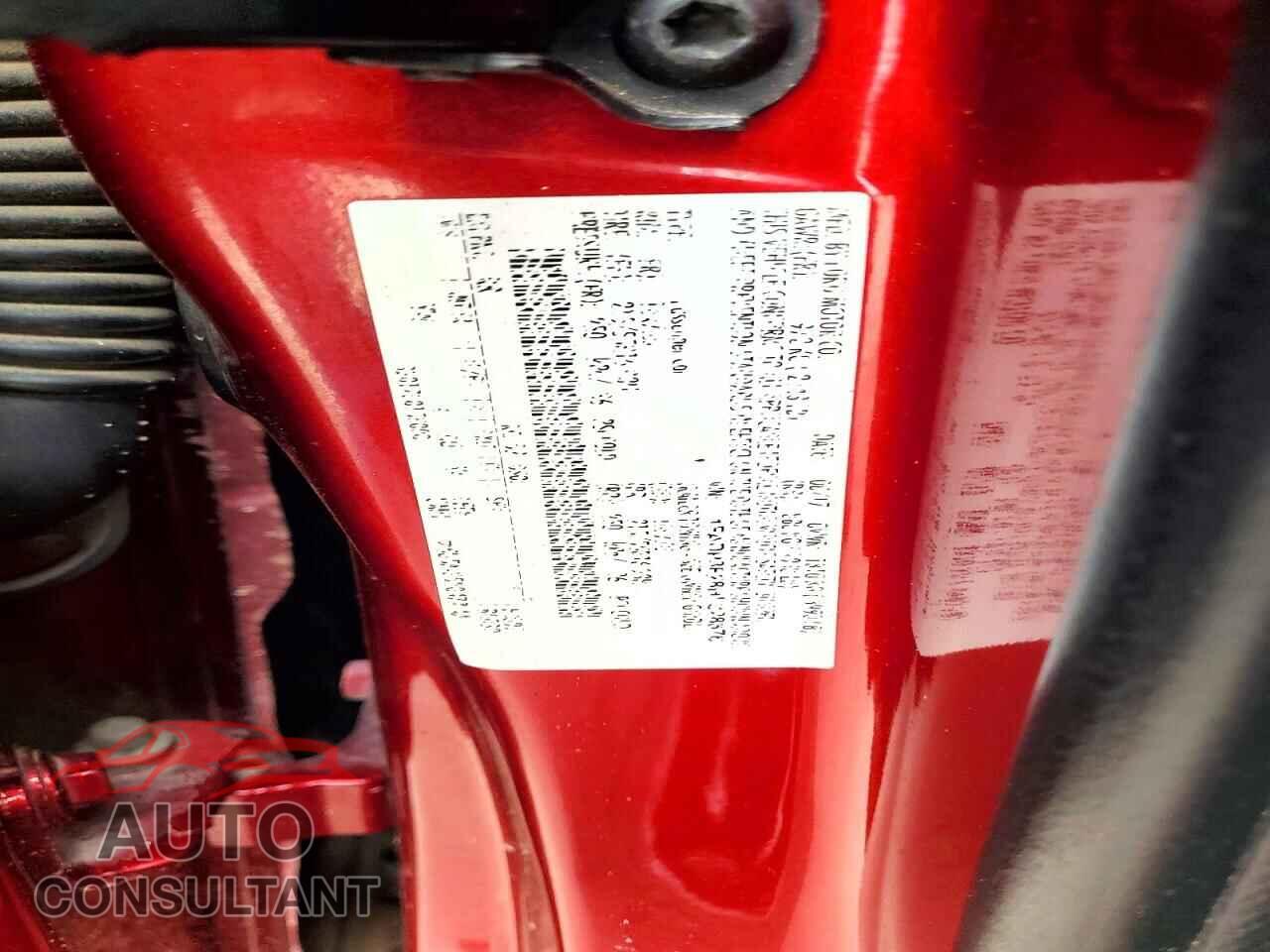 FORD FOCUS 2017 - 1FADP3F28HL328676