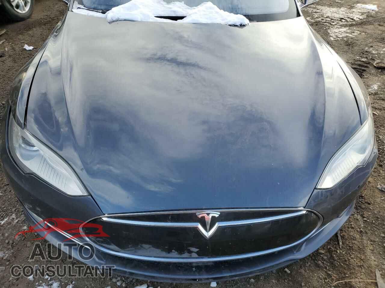 TESLA MODEL S 2015 - 5YJSA1H21FFP77279