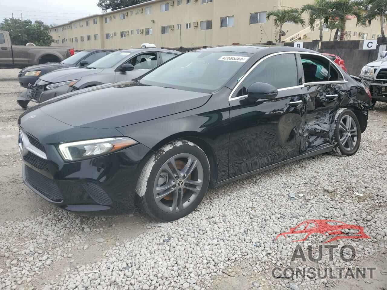 MERCEDES-BENZ A-CLASS 2020 - W1K3G4EB8LJ204298