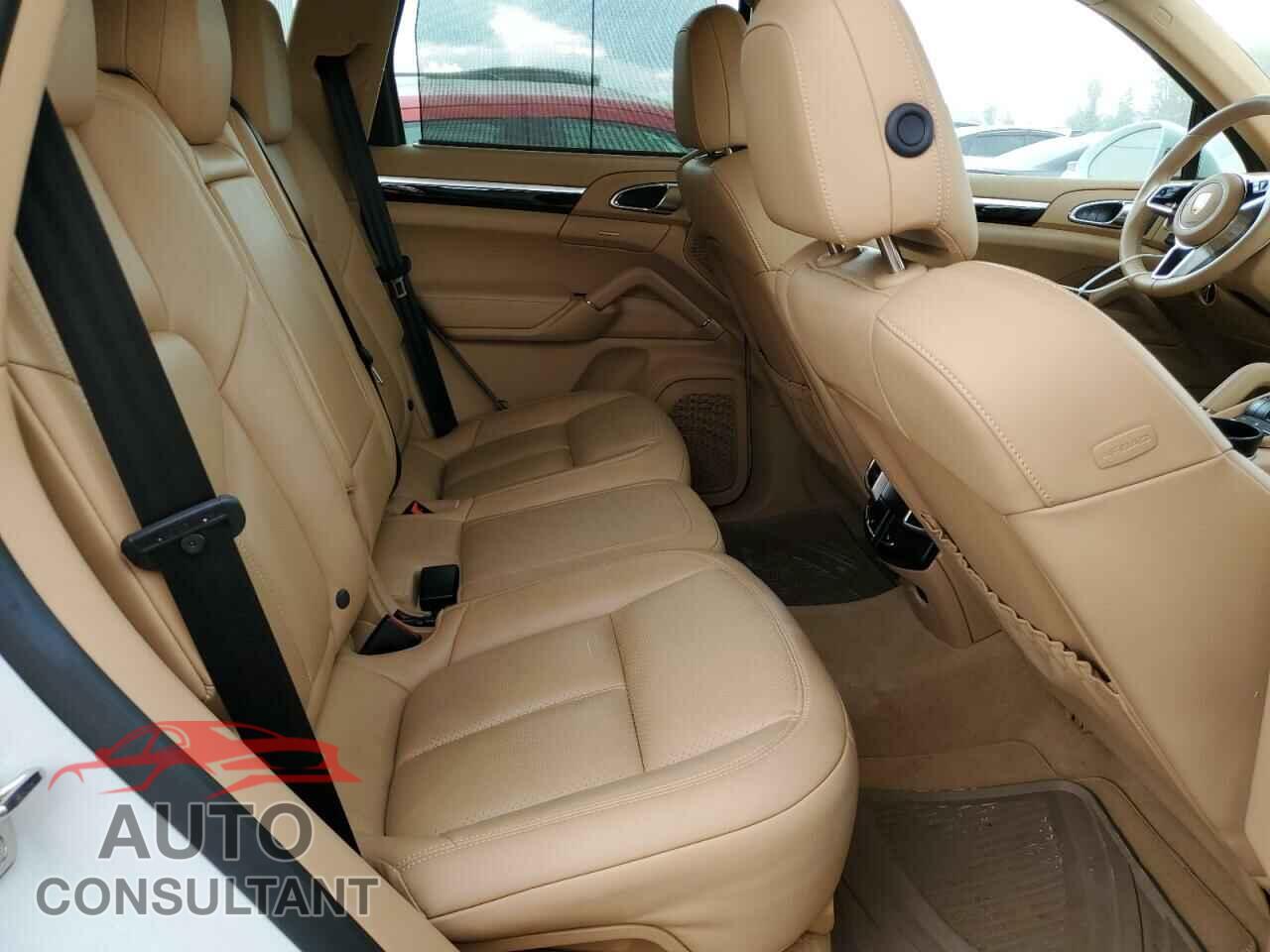 PORSCHE CAYENNE 2017 - WP1AA2A2XHKA84274