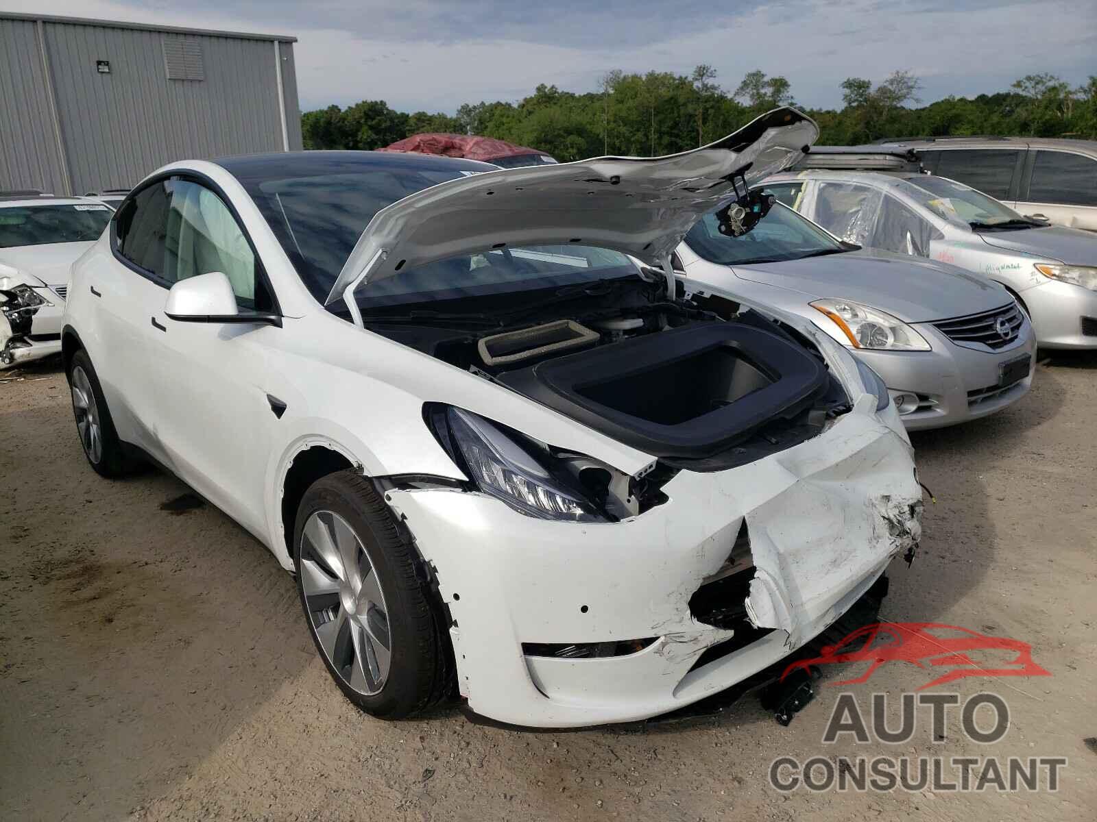 TESLA MODEL Y 2021 - 5YJYGDEEXMF099766