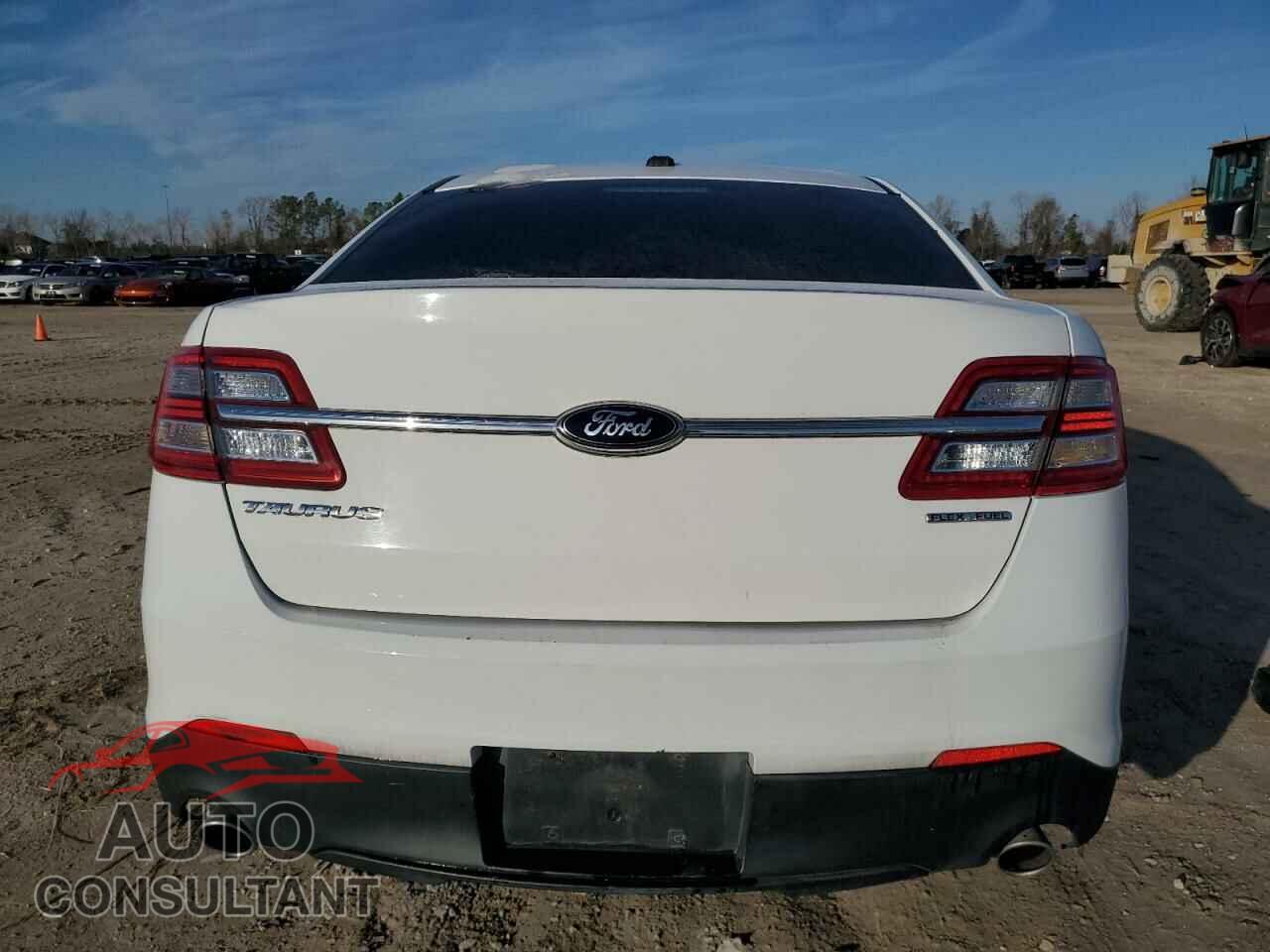 FORD TAURUS 2013 - 1FAHP2D84DG184548