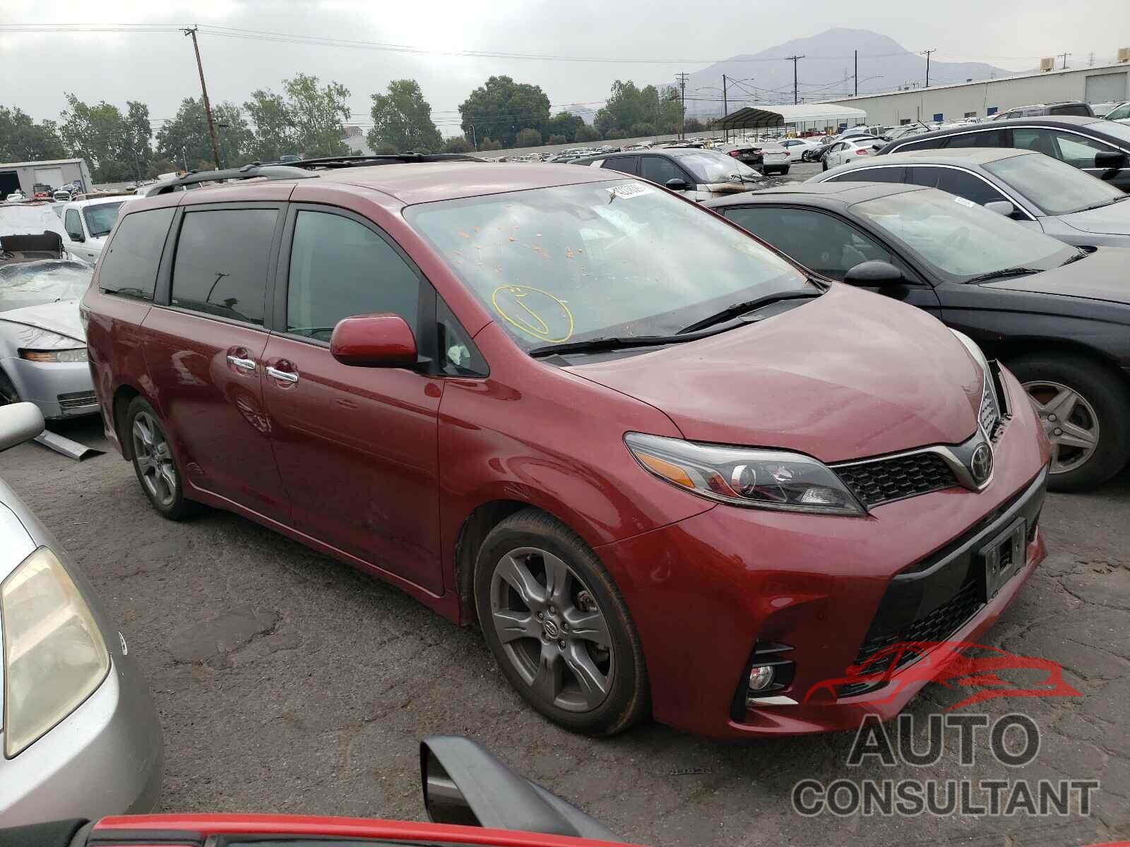 TOYOTA SIENNA 2019 - 5TDXZ3DC3KS971066