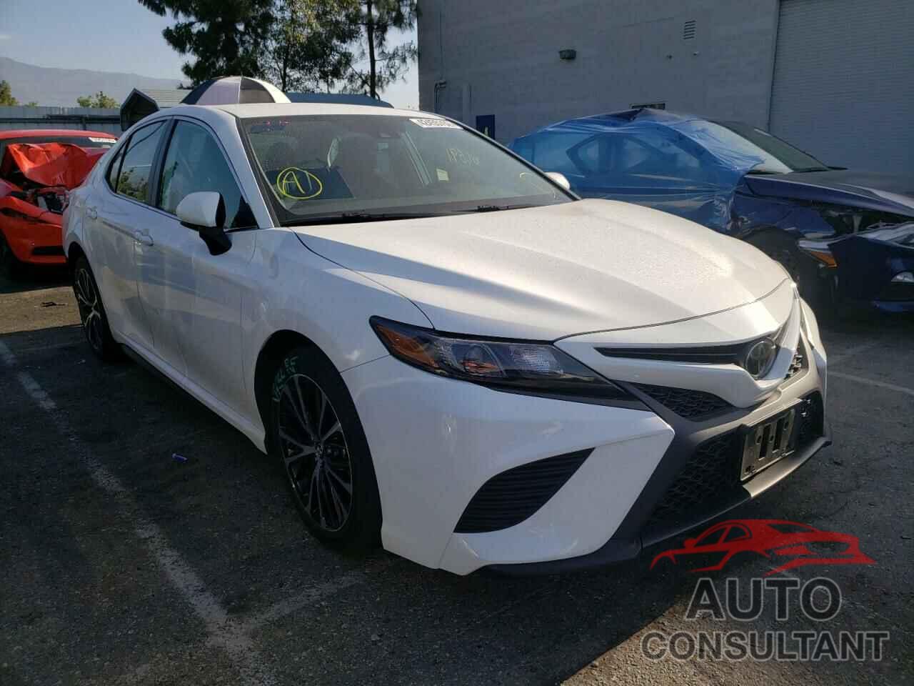 TOYOTA CAMRY 2020 - 4T1G11AK0LU906742