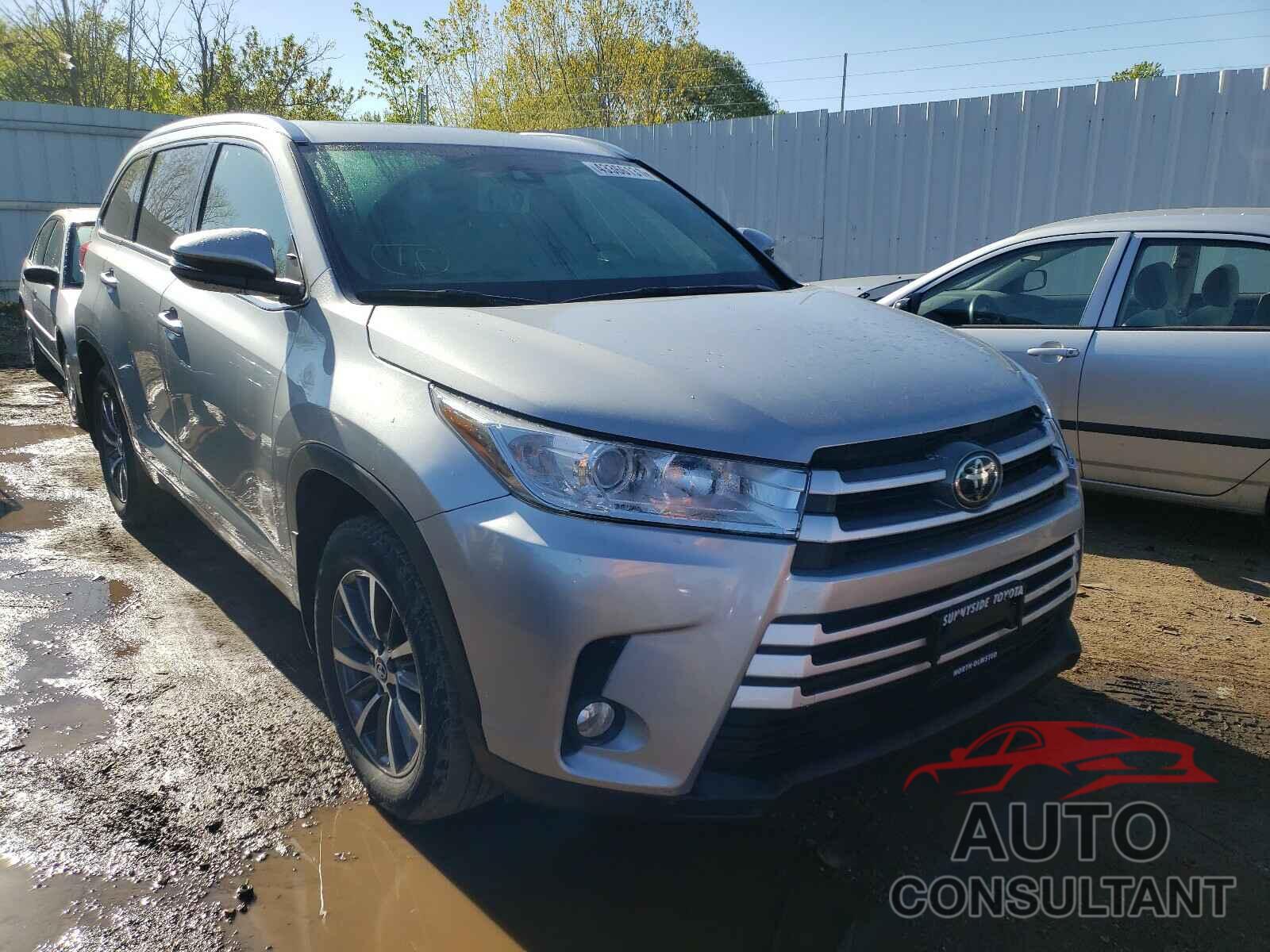TOYOTA HIGHLANDER 2017 - 5TDJZRFH8HS468157