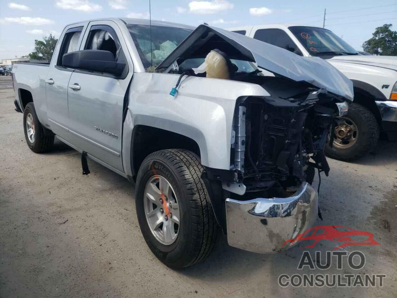 CHEVROLET SILVERADO 2018 - 1GCVKREC5JZ102771