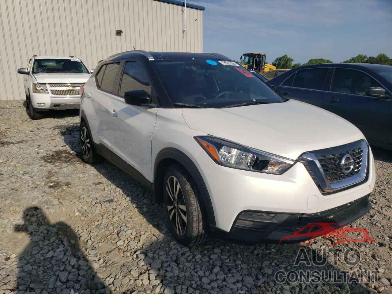 NISSAN KICKS 2018 - 3N1CP5CU6JL545552