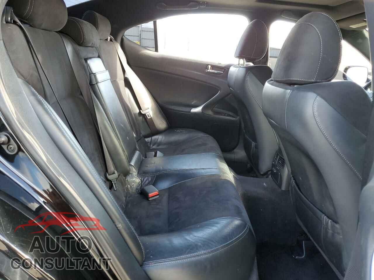 LEXUS IS 2011 - JTHBF5C23B5156538
