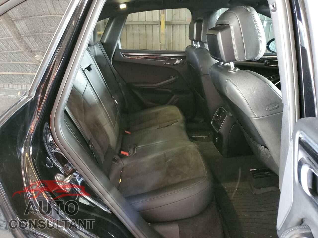 PORSCHE MACAN 2017 - WP1AA2A57HLB03111