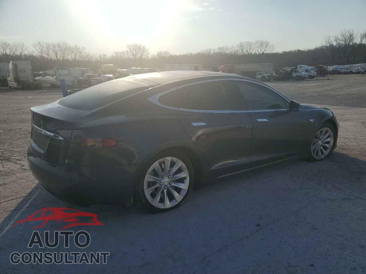 TESLA MODEL S 2016 - 5YJSA1E18GF144257